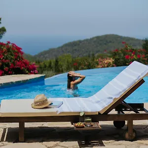 & Paissa D'en Bernat , Cala Tarida (Ibiza) España